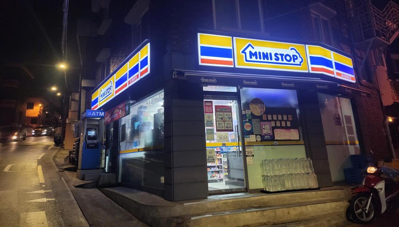 On The Main Street Of Hbc #4 Villa Сеул Екстериор снимка